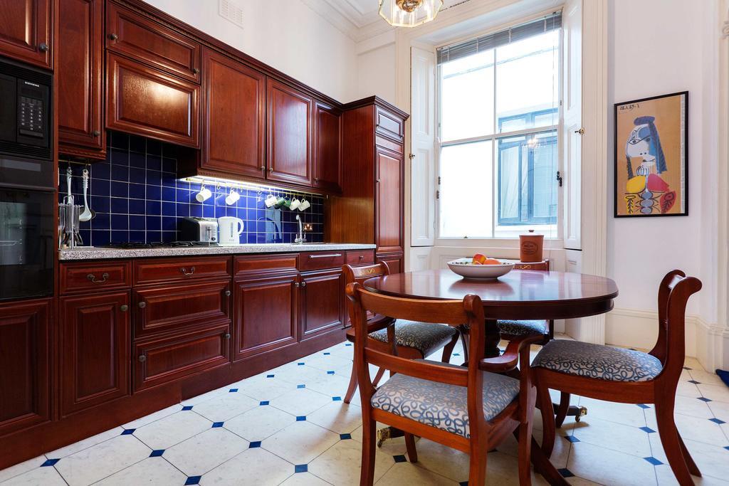 Veeve - Queen'S Gardens Flat Londra Cameră foto